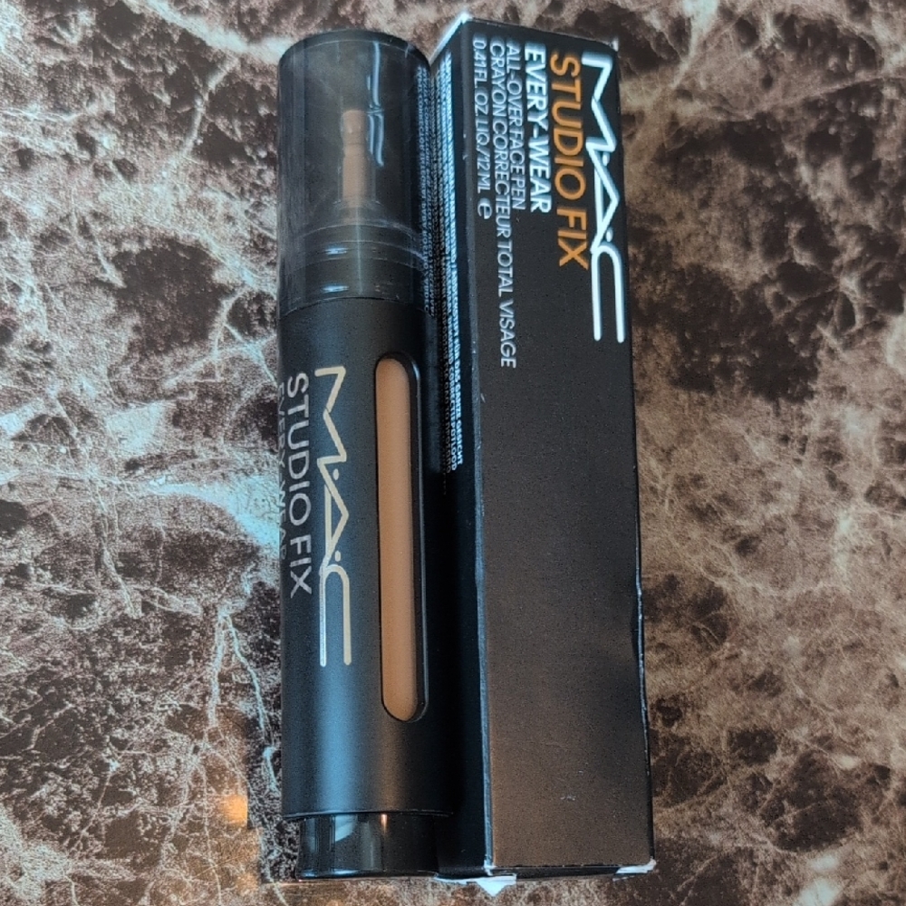 MAC Cosmetics Studio Fix Every- All-Over Face Pen-